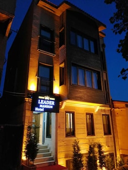 Leader Mansion Hotel &amp; Sauna