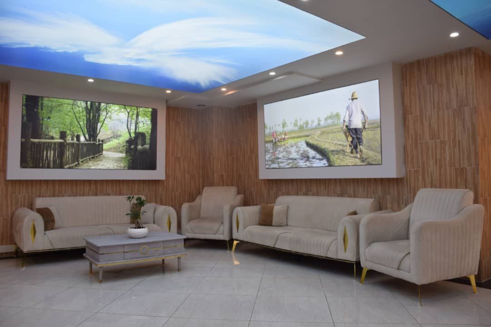 دریاکنار