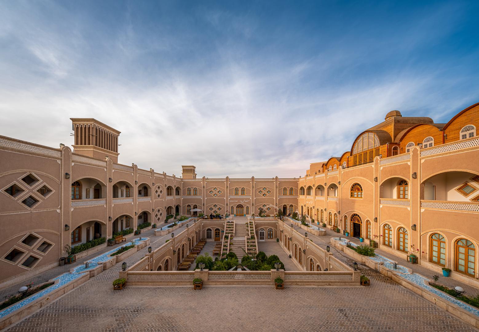 Dad Hotel, Yazd