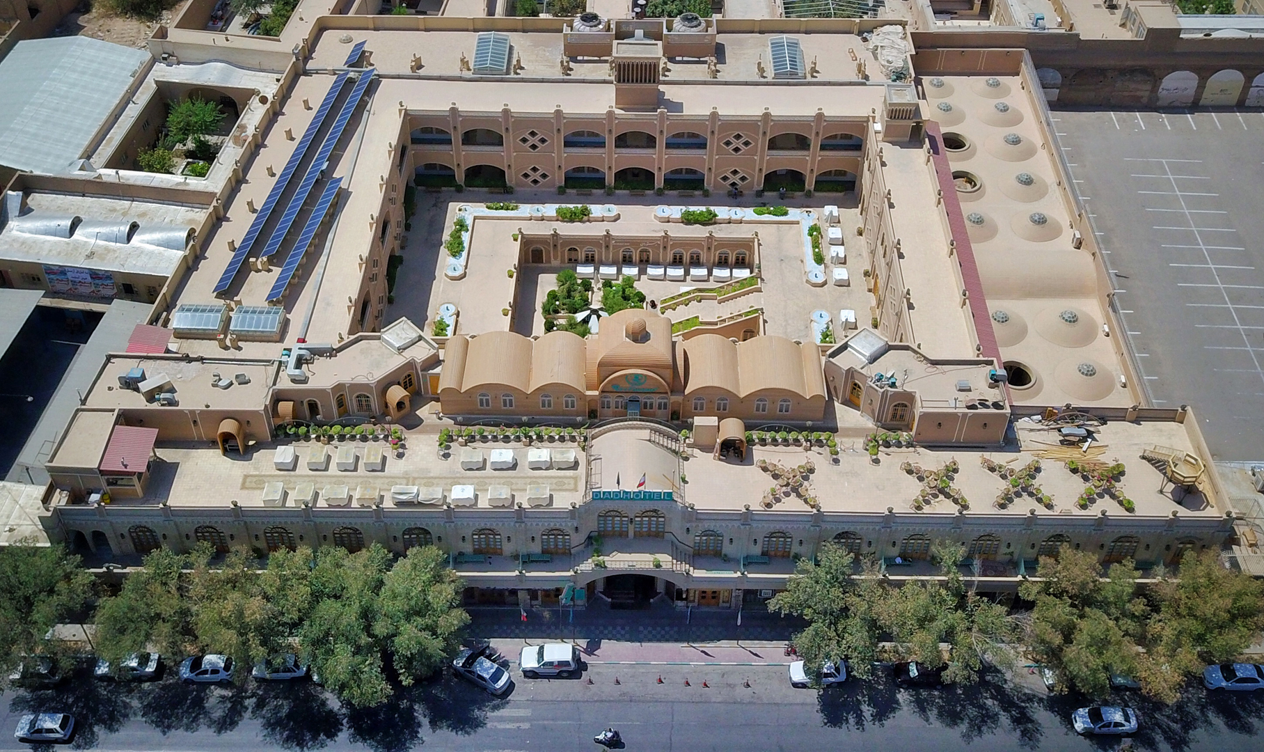 Dad Hotel, Yazd