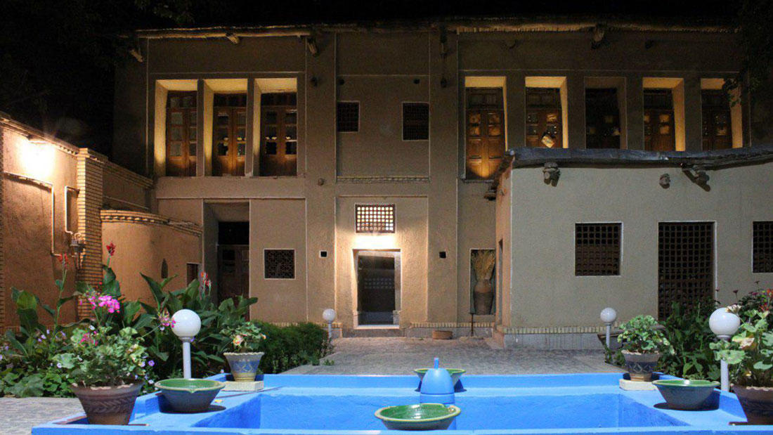 اقامتگاه بومگردی دیرا خوانسار فضای داخلی اقامتگاه 2 اقامتگاه بومگردی دیرا خوانسار فضای داخلی اقامتگاه 2