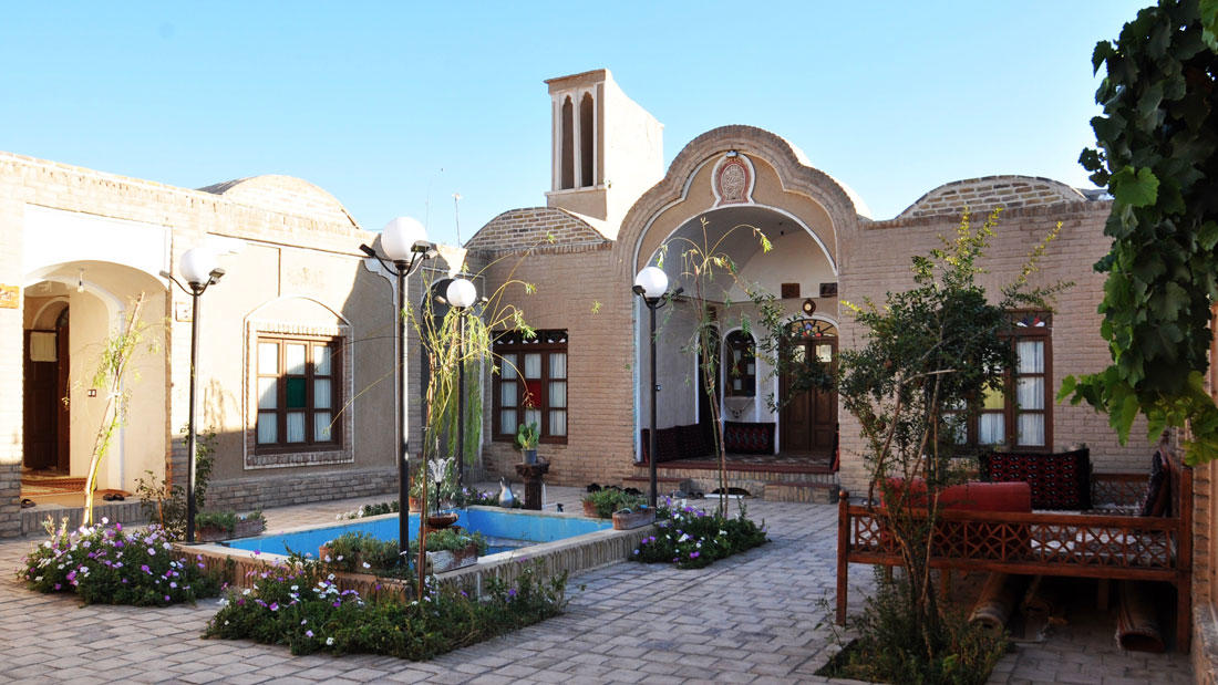 اقامتگاه بومگردی گلستان ادیب گناباد فضای داخلی اقامتگاه اقامتگاه بومگردی گلستان ادیب گناباد فضای داخلی اقامتگاه