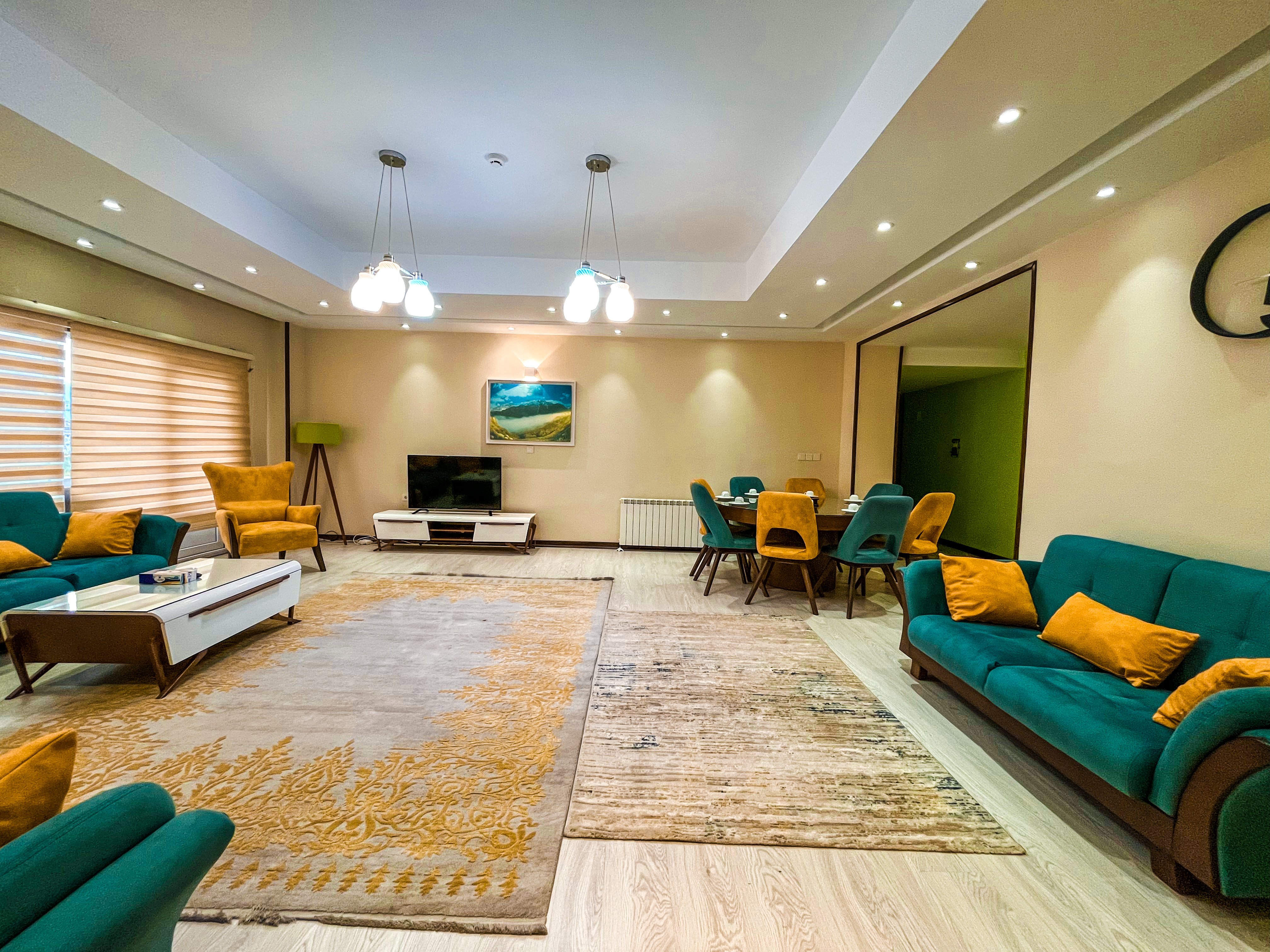 Matin Toranj Hotel