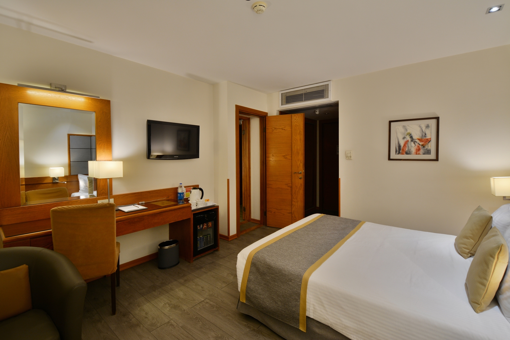 هتل الیزه شیراز اتاق دو تخته دابل استاندارد