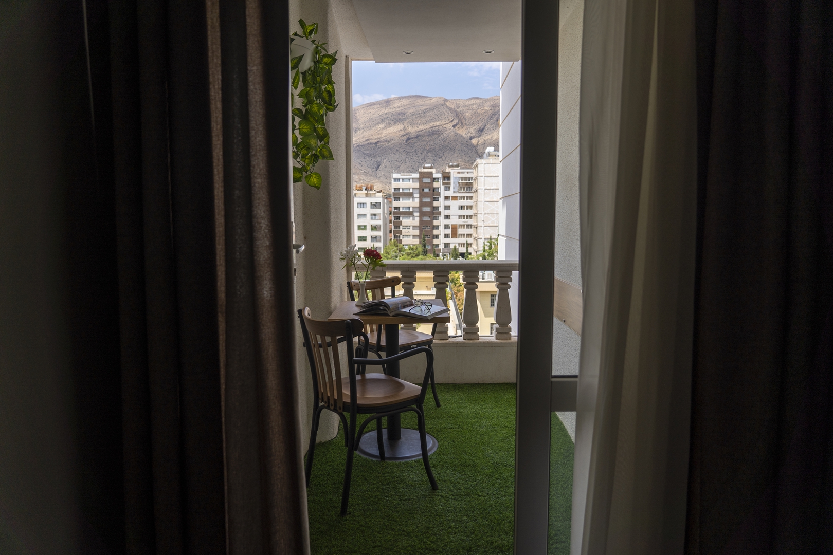 هتل الیزه شیراز فضای داخلی اتاق‌های بالکن دار