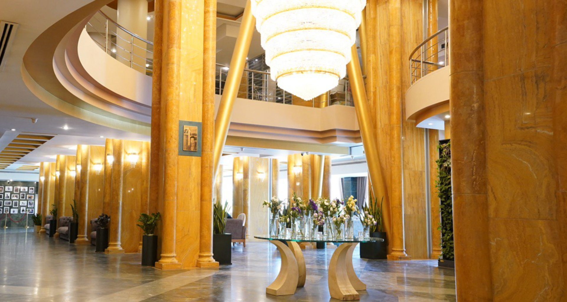 هتل چمران شیراز لابی