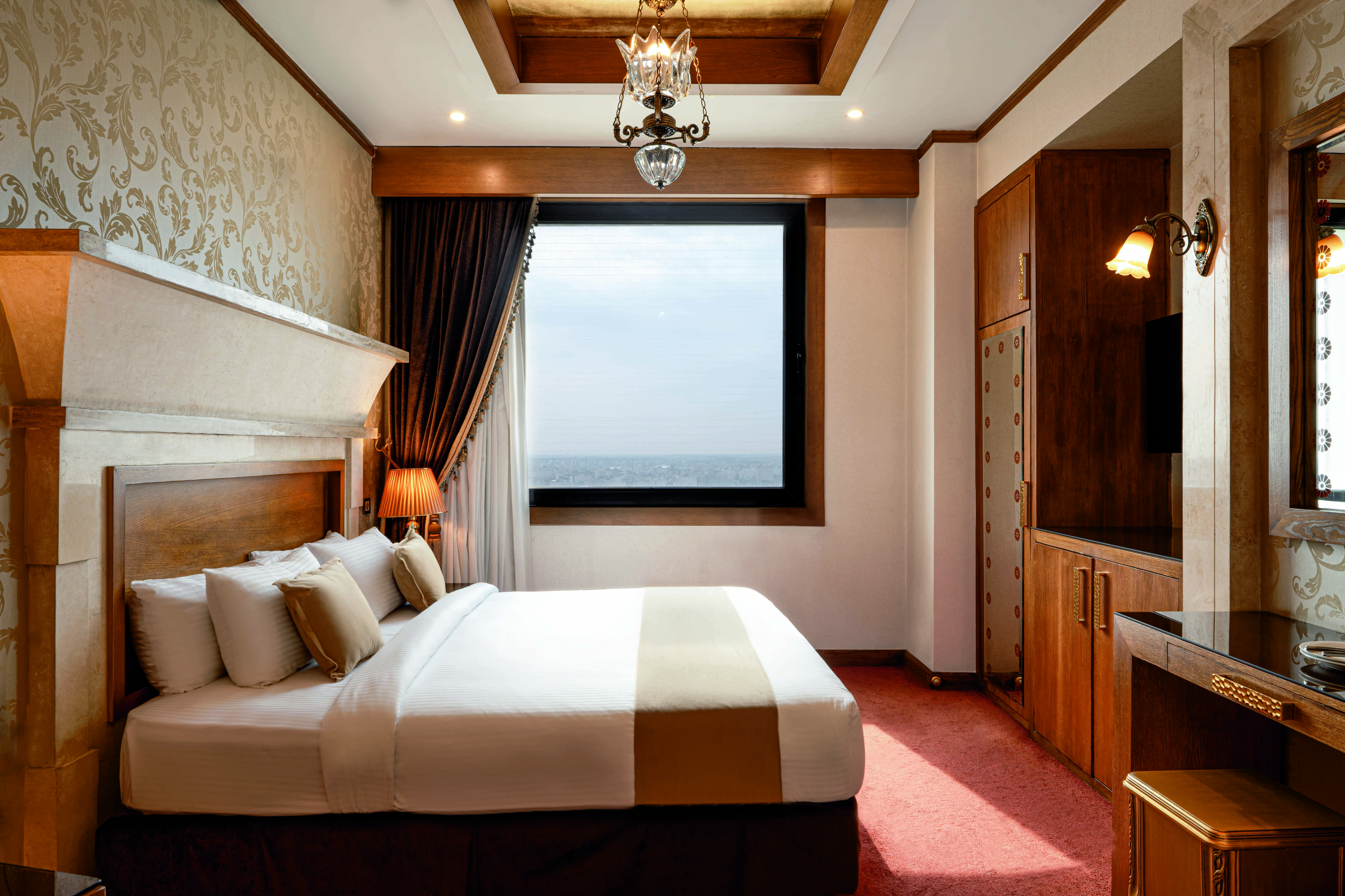 Darvishi Hotel