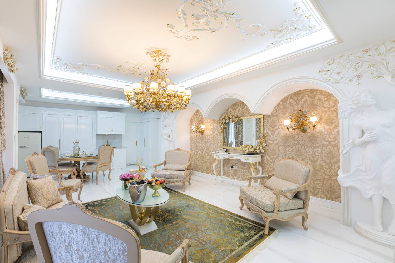 Ghasr International Hotel