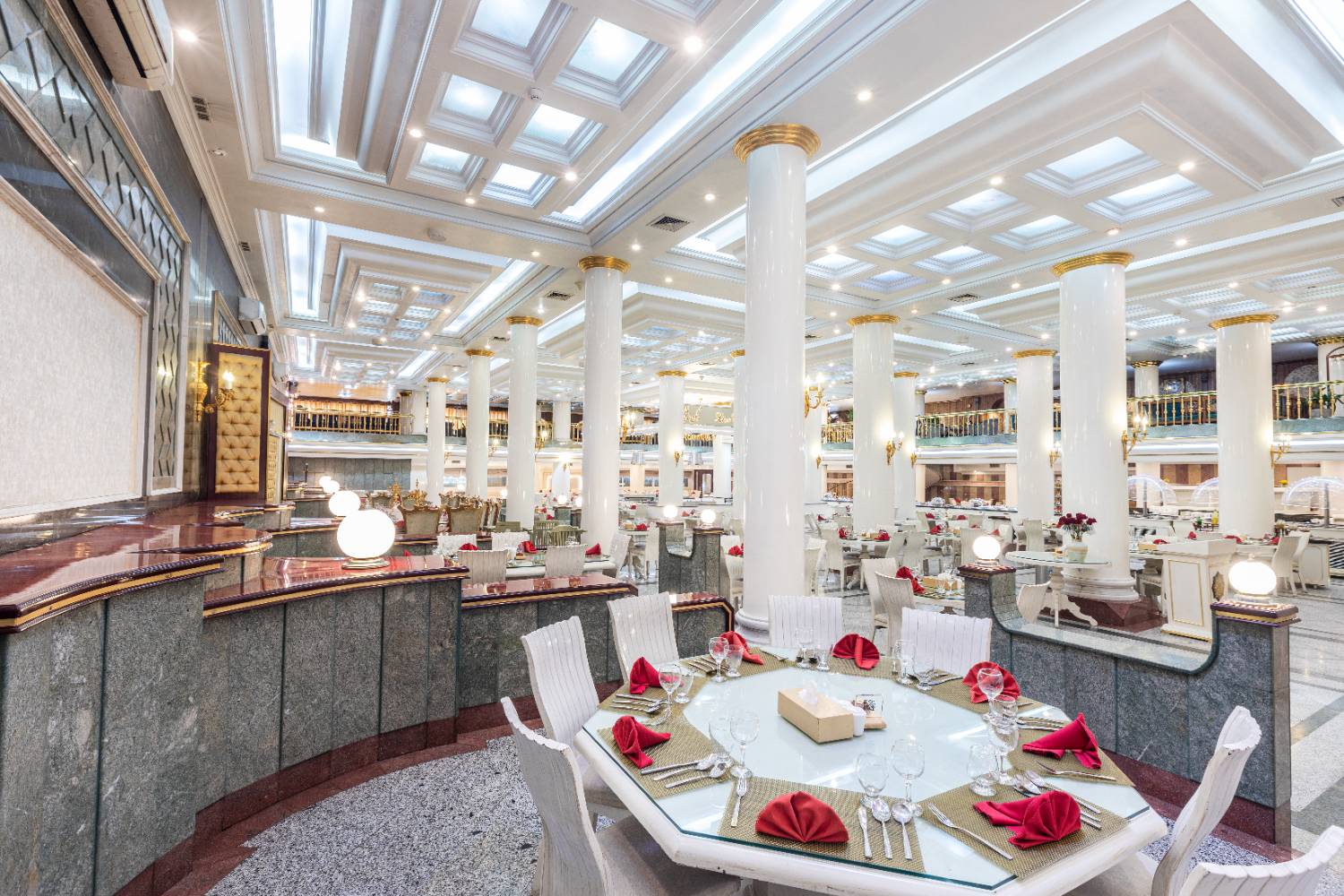 Ghasr International Hotel