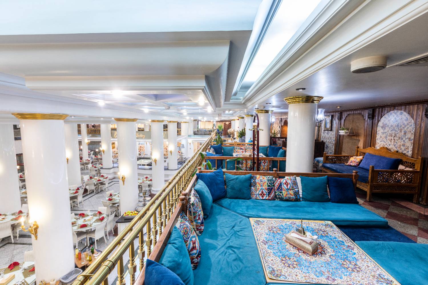 Ghasr International Hotel