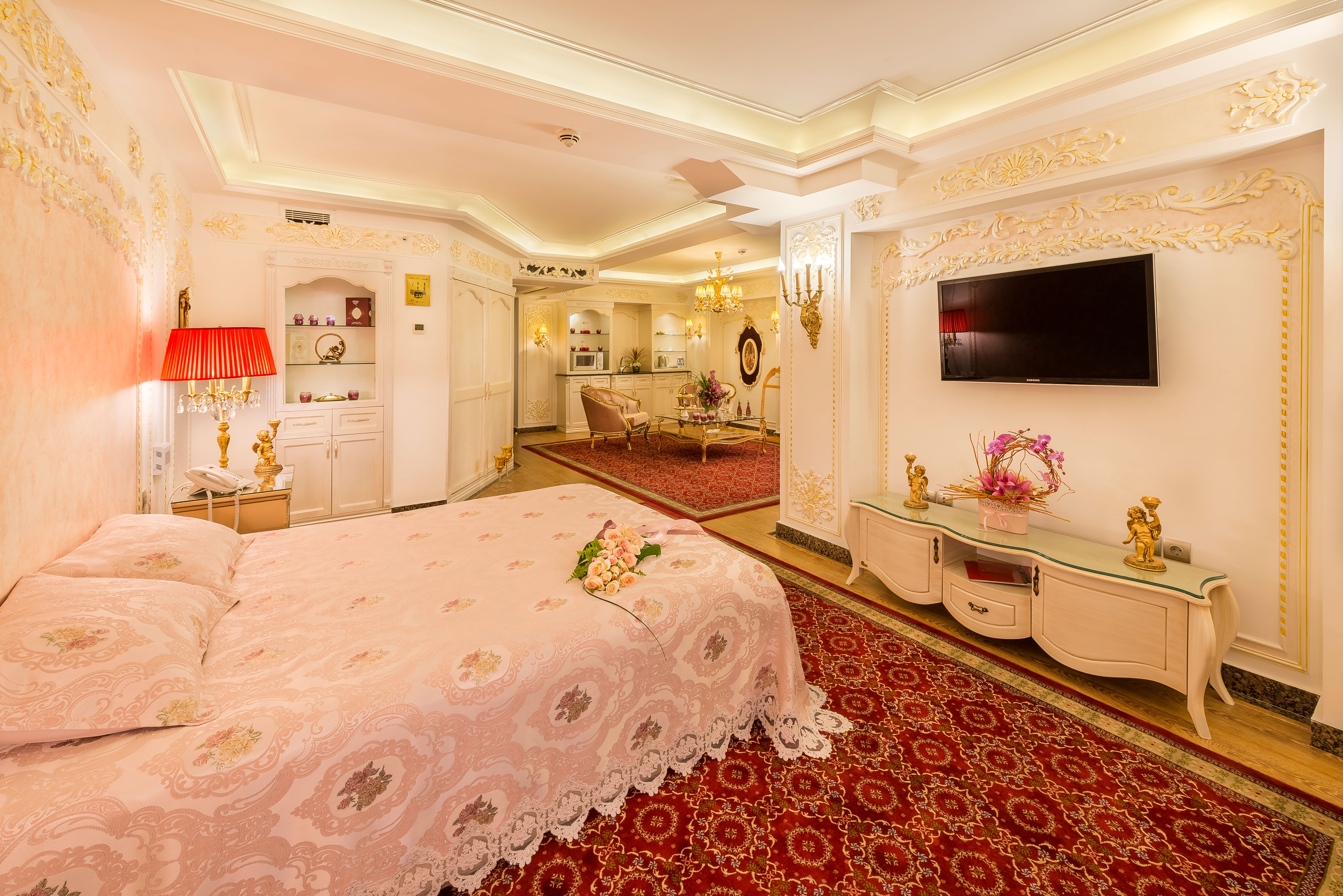 Golden Palace Hotel