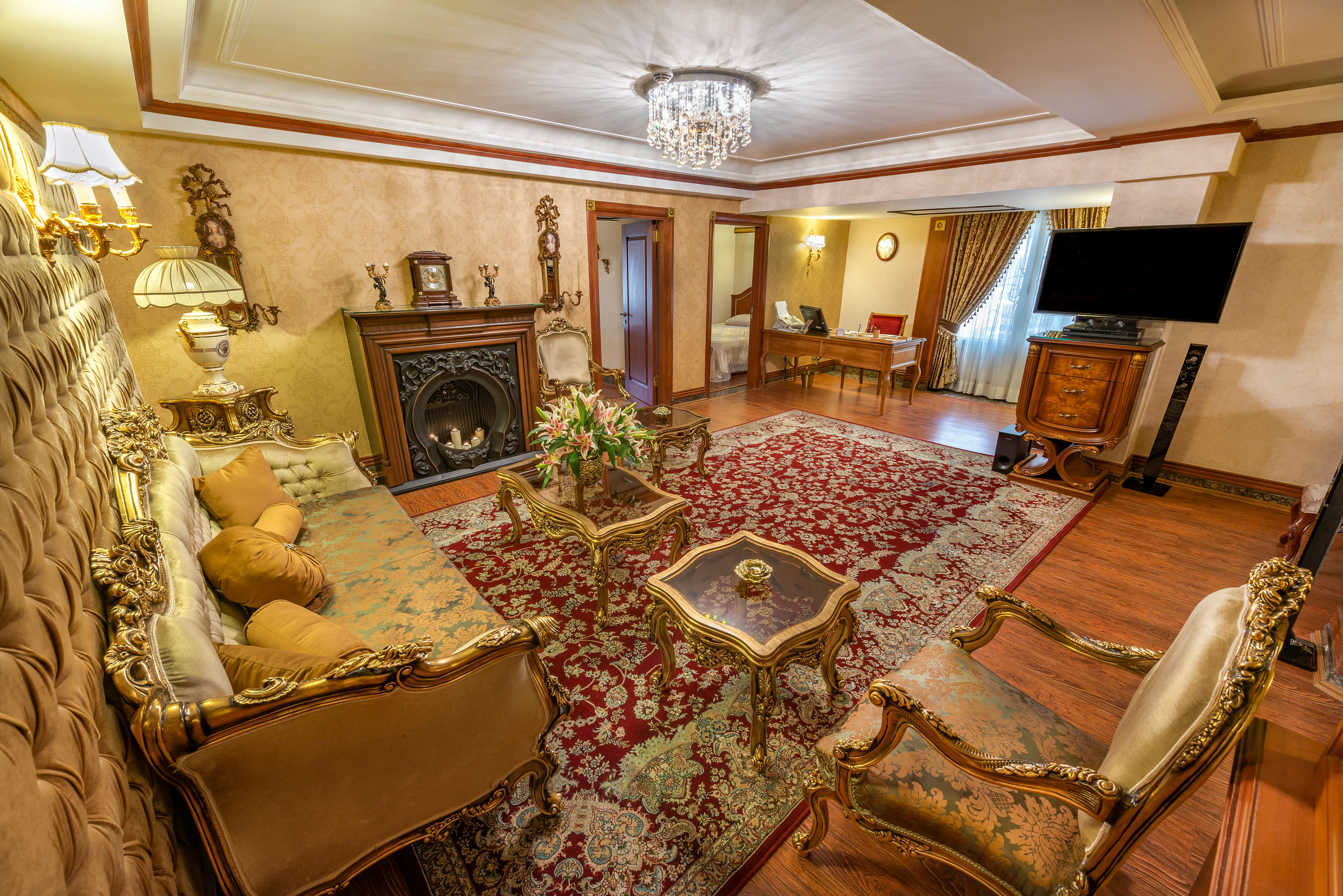Golden Palace Hotel