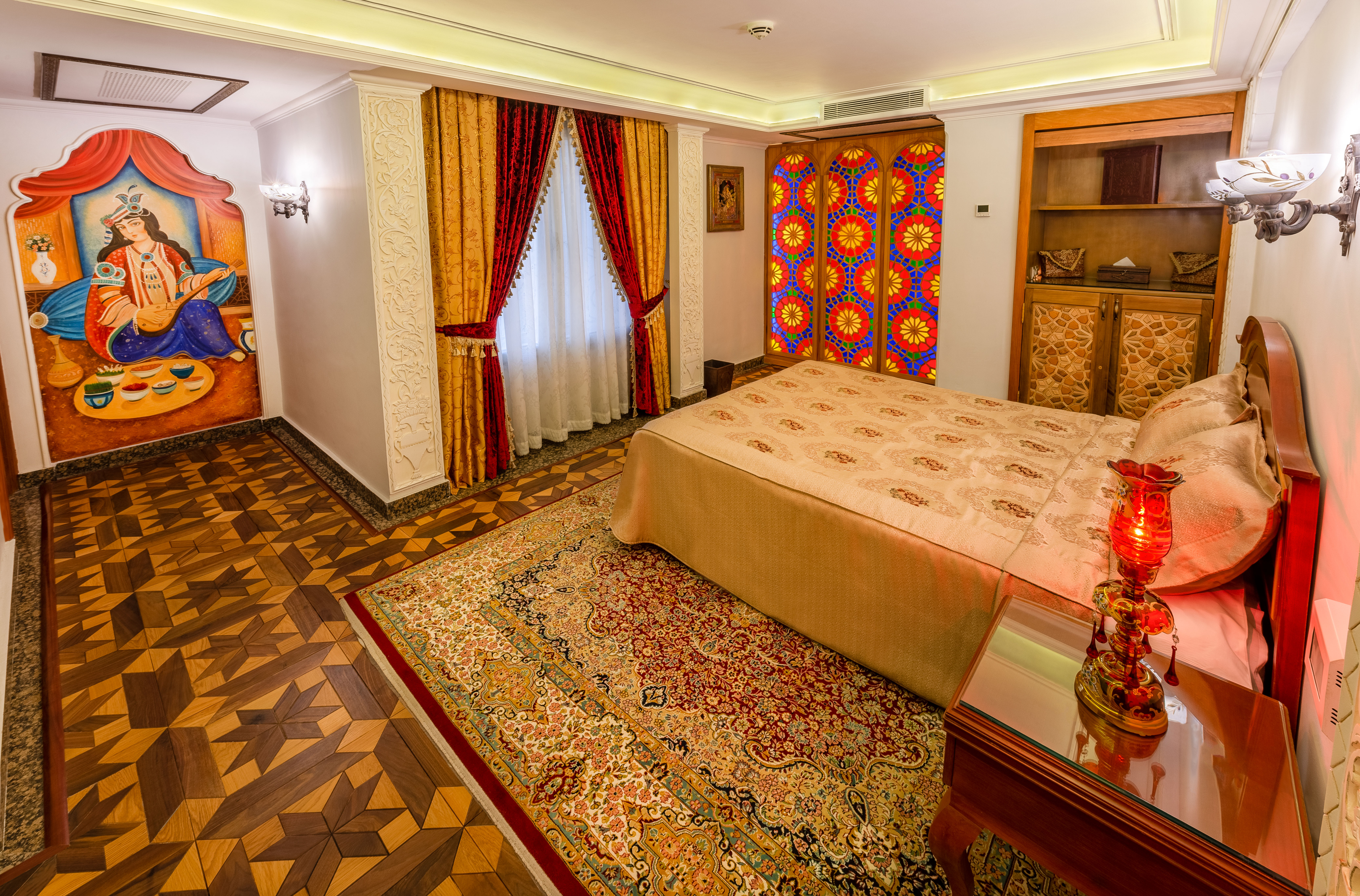 Golden Palace Hotel