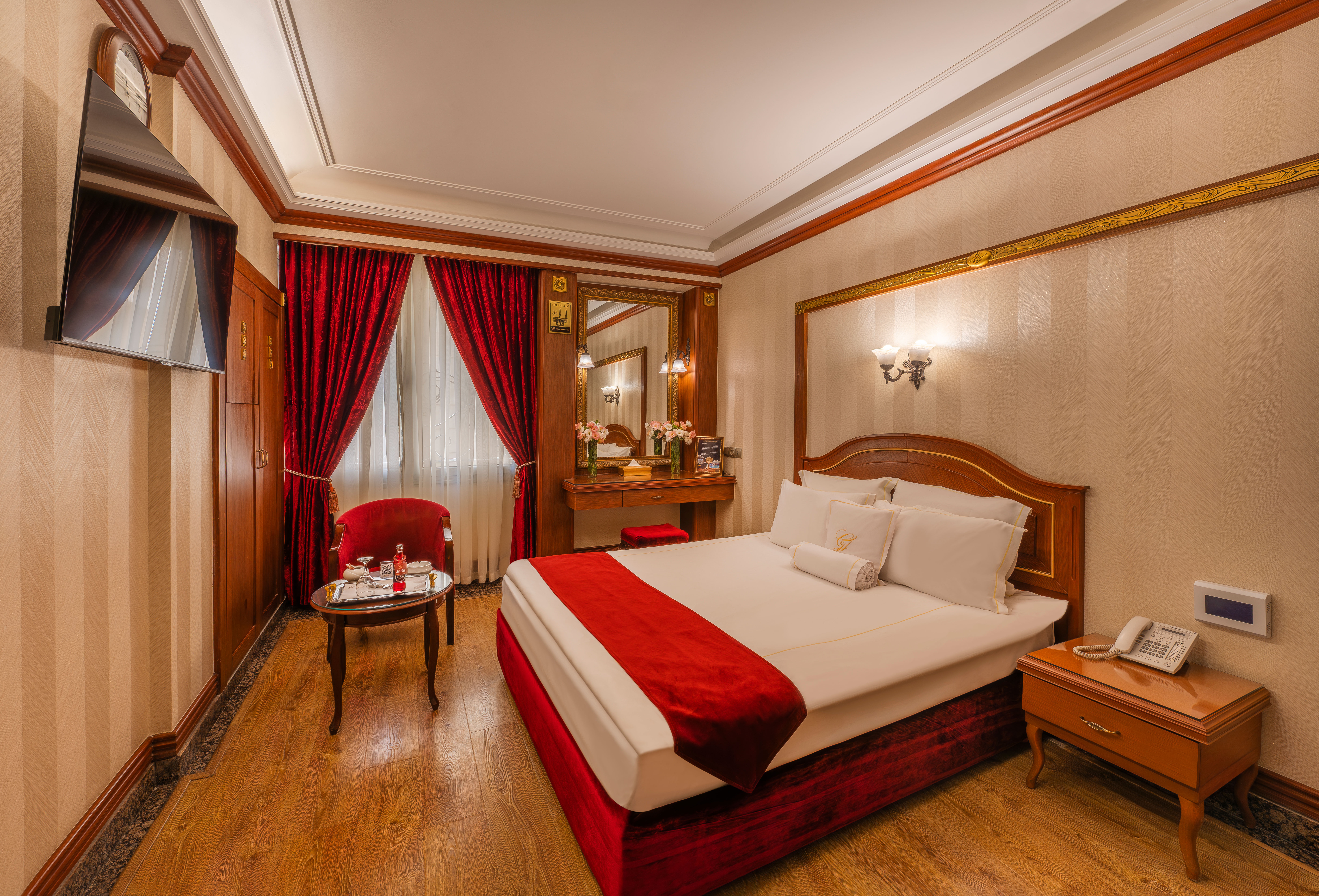 Golden Palace Hotel