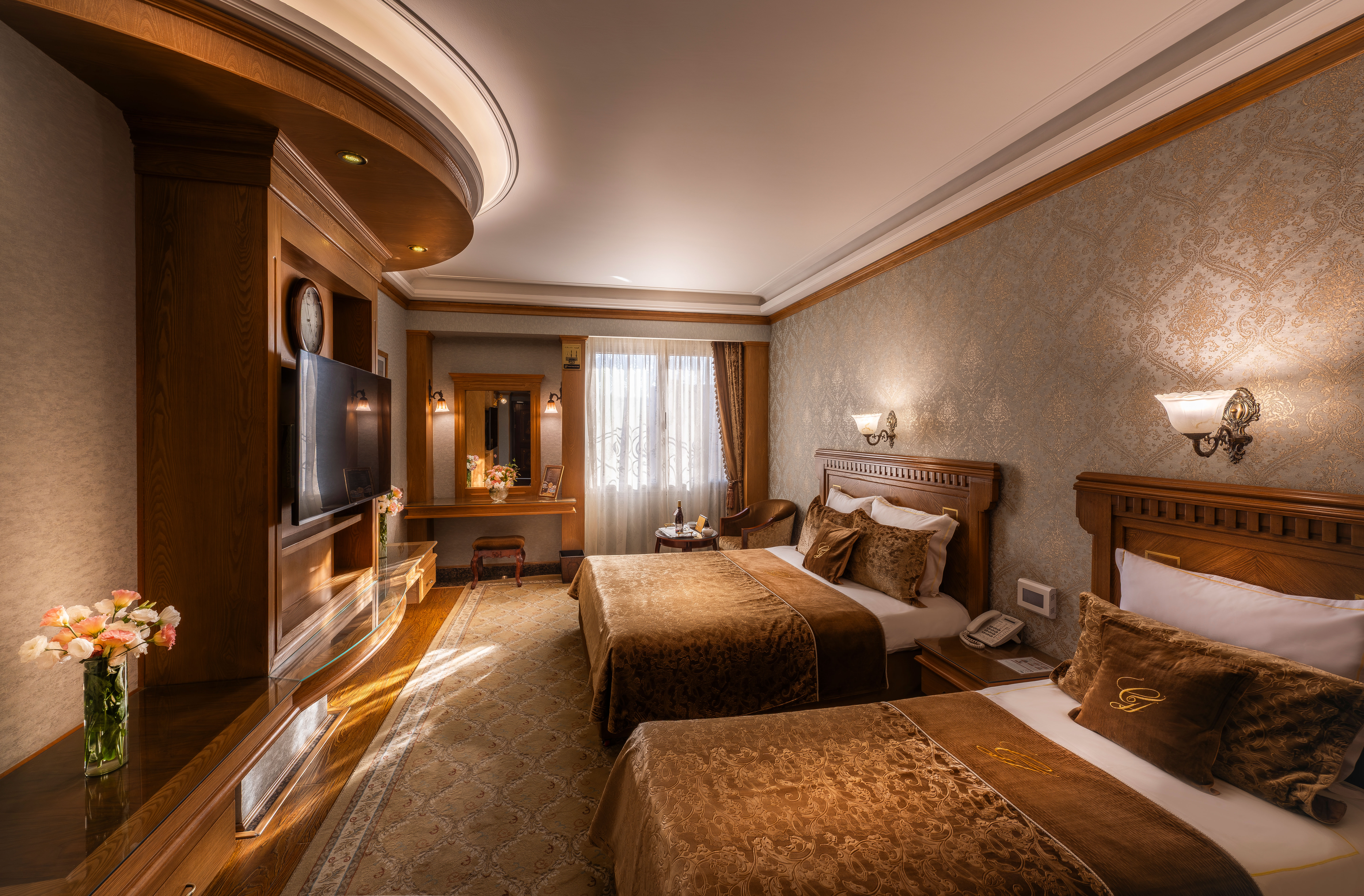 Golden Palace Hotel