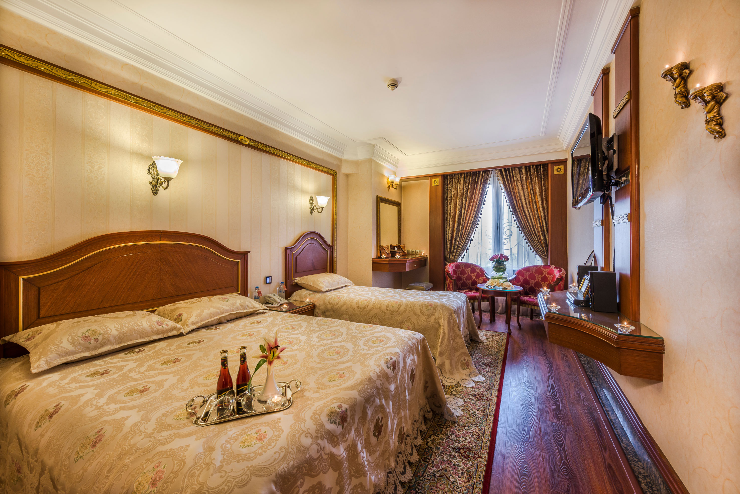 Golden Palace Hotel