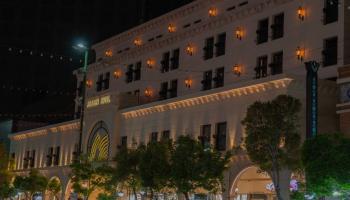 هتل مدائن مشهد نمای بیرونی