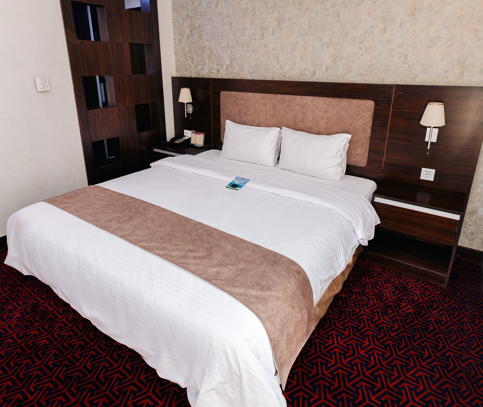 Parsian Kermanshah Hotel