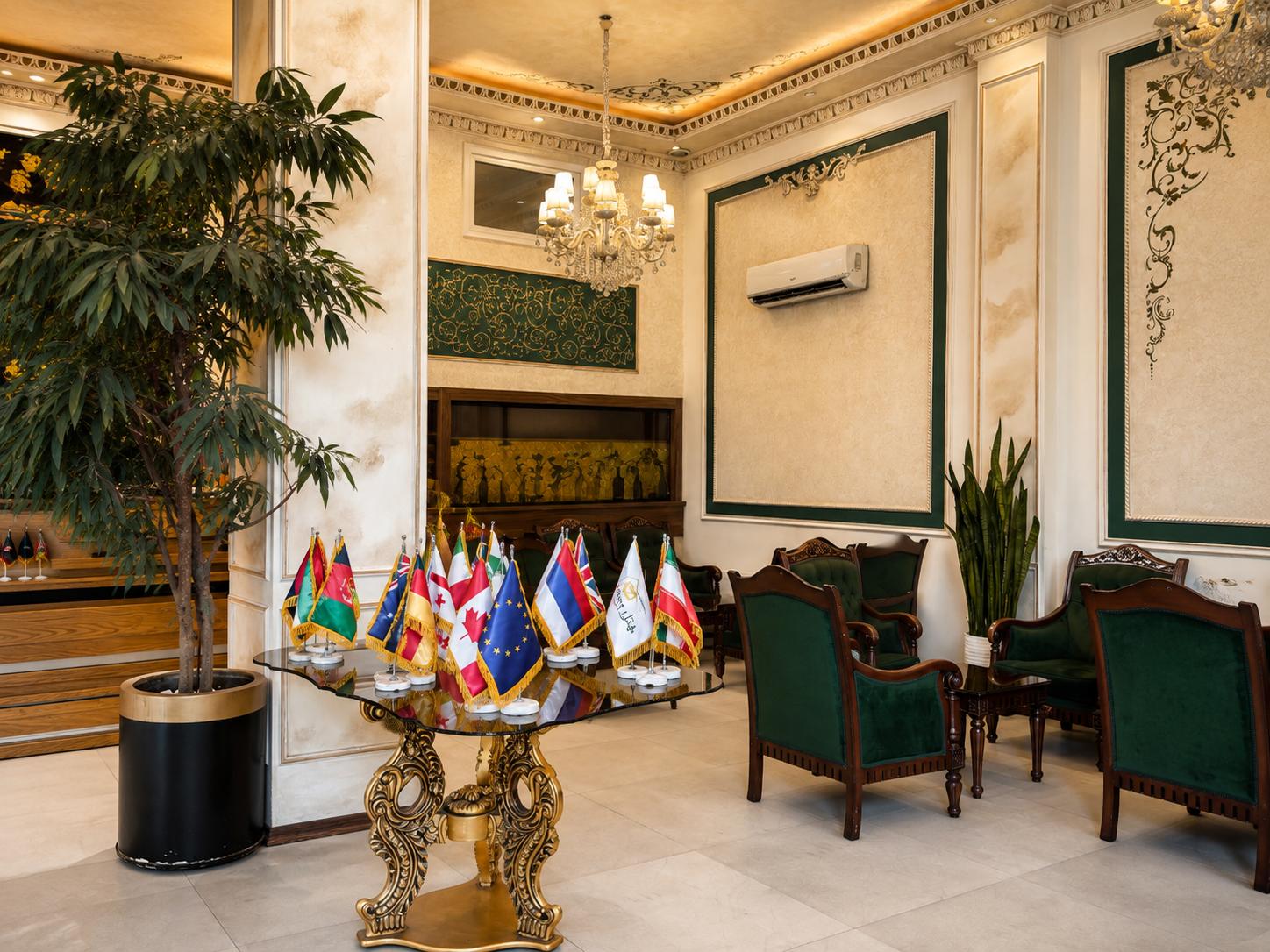 Vernus Hotel