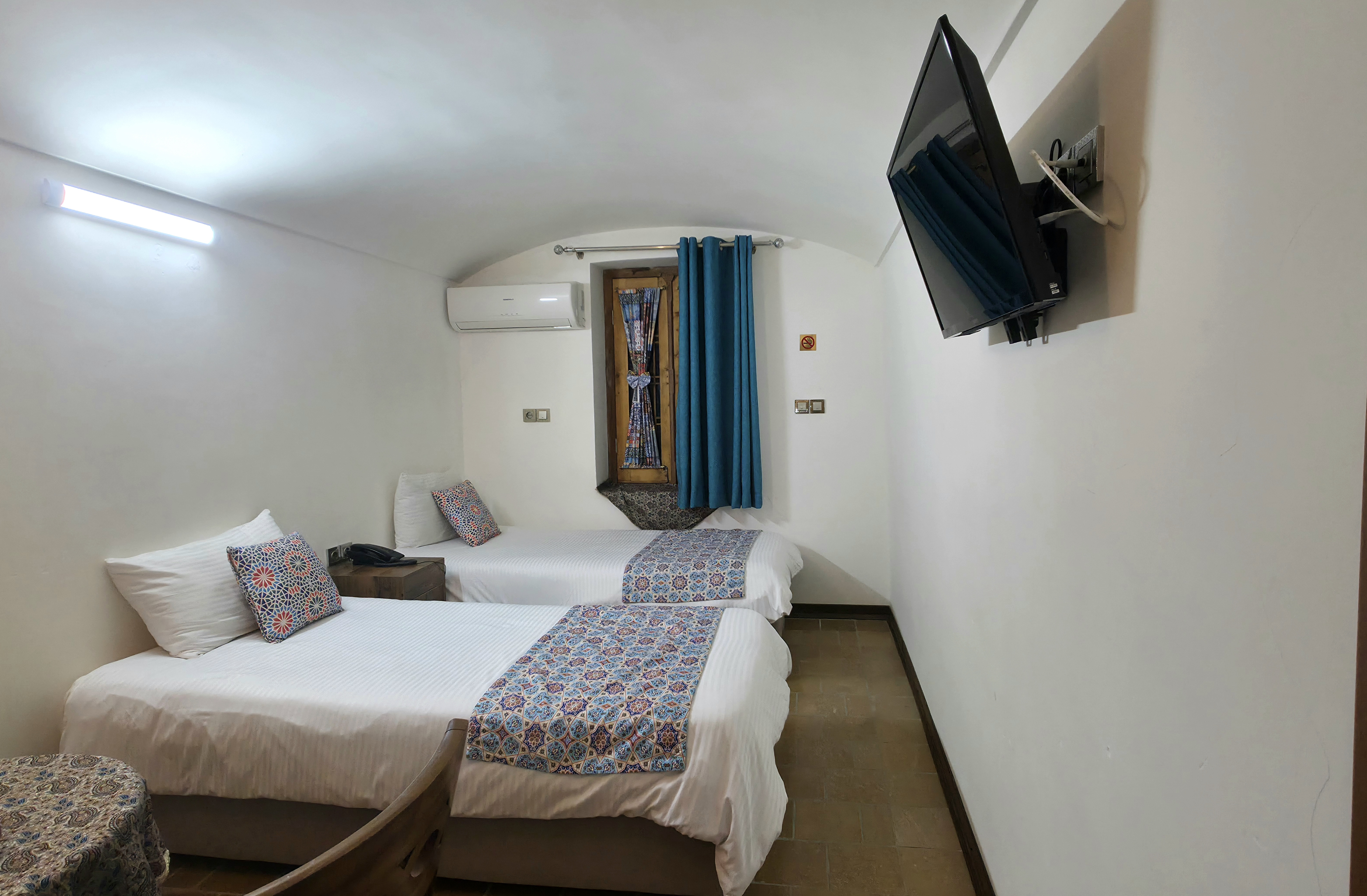 Malamir Hotel