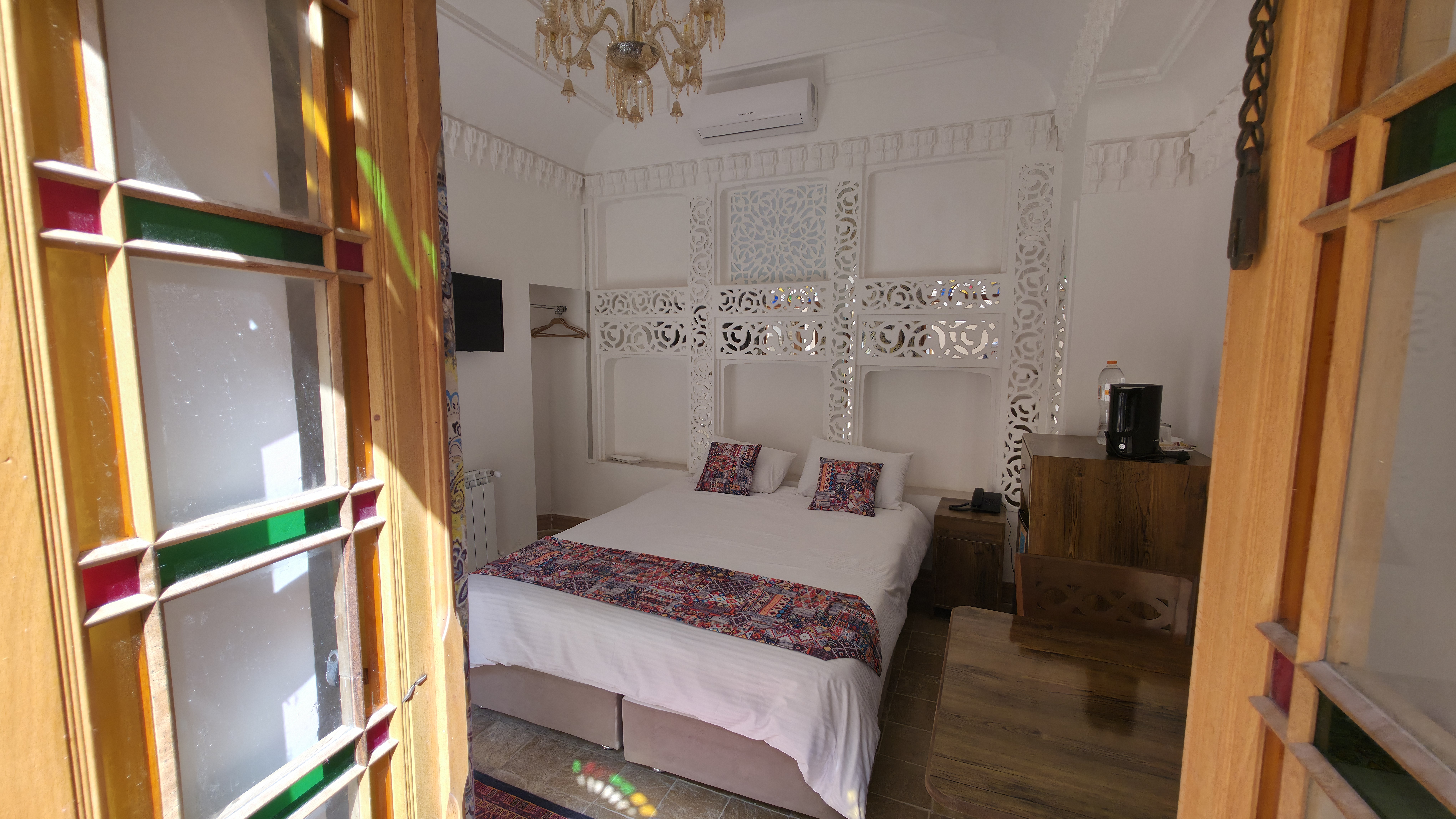 Malamir Hotel