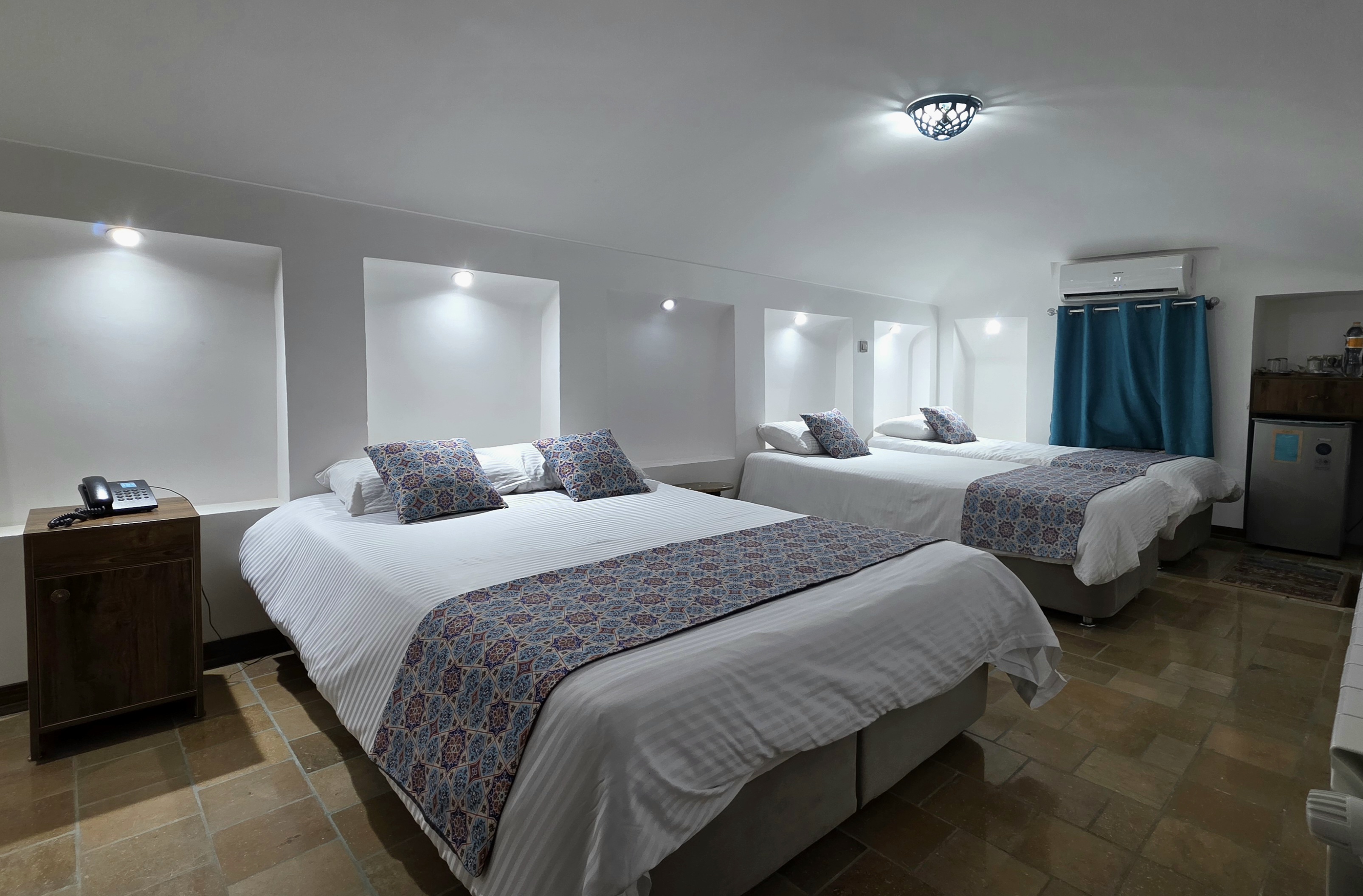 Malamir Hotel