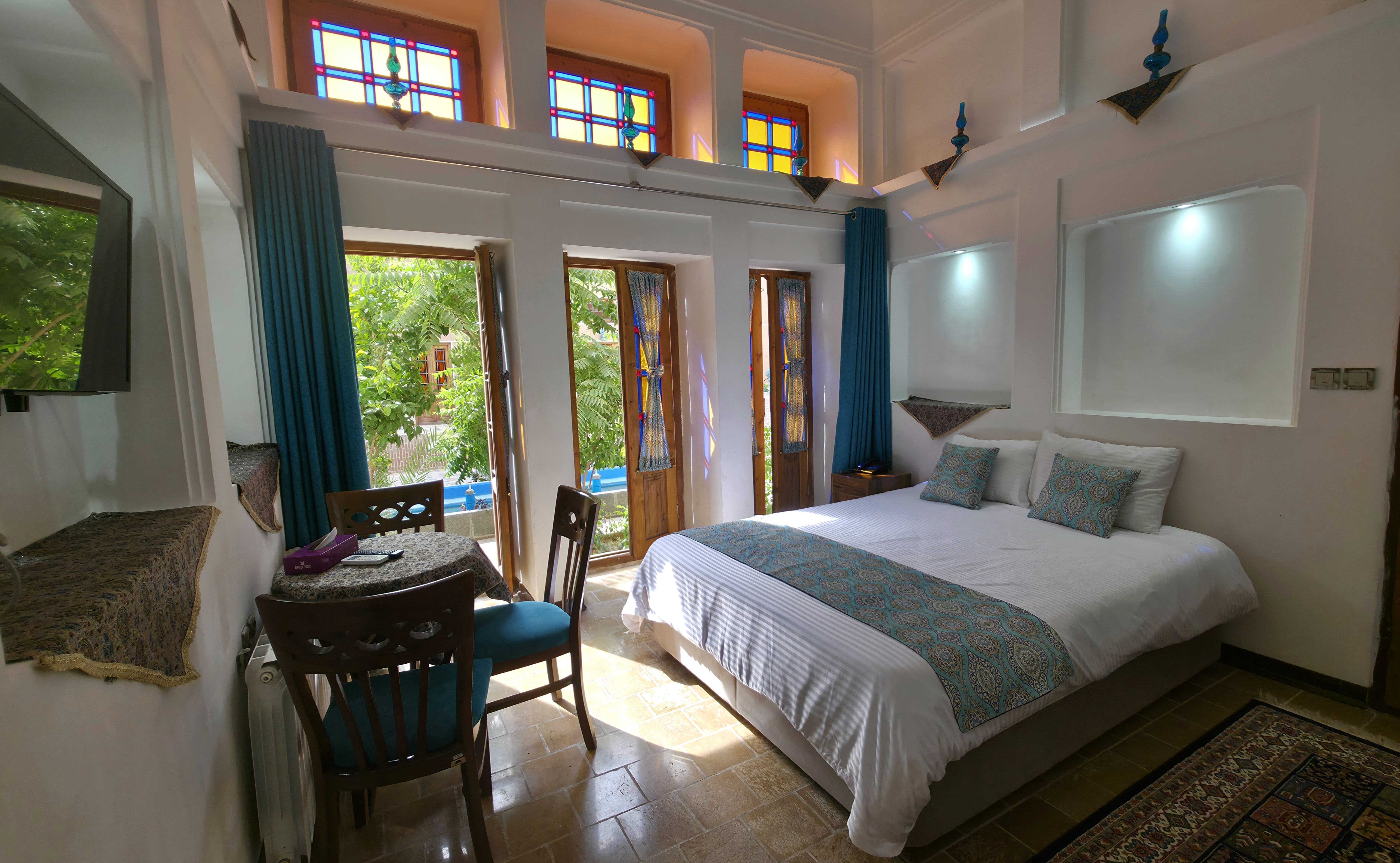 Malamir Hotel