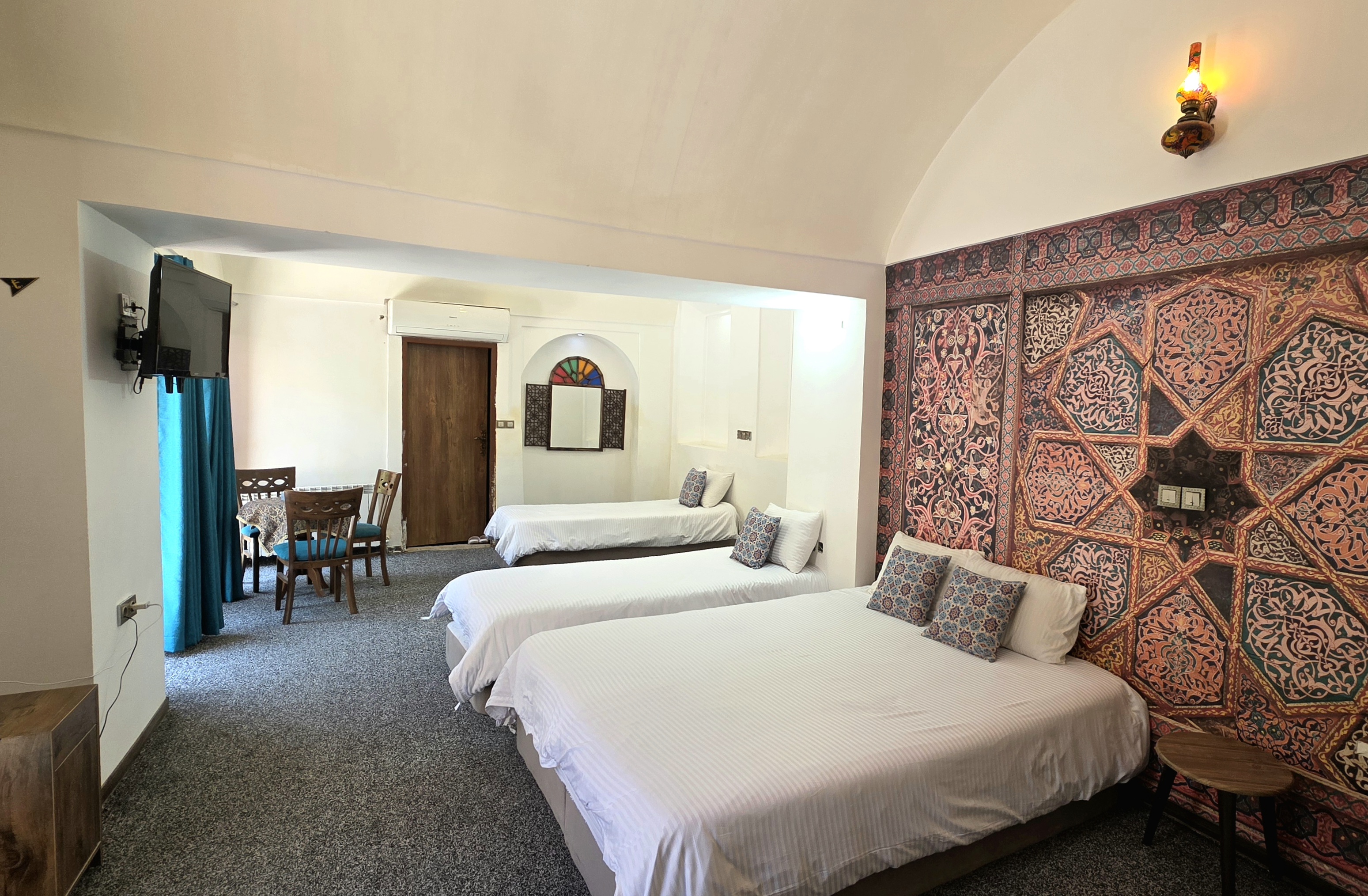 Malamir Hotel
