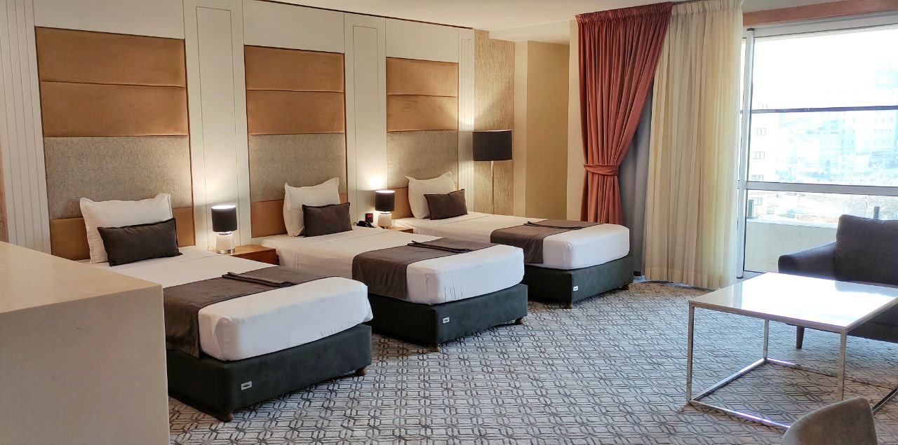 Khursheed-e-Hashtom Rauf Kowsar Hotel