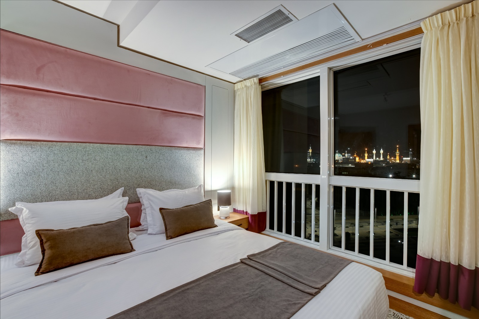 Khursheed-e-Hashtom Rauf Kowsar Hotel