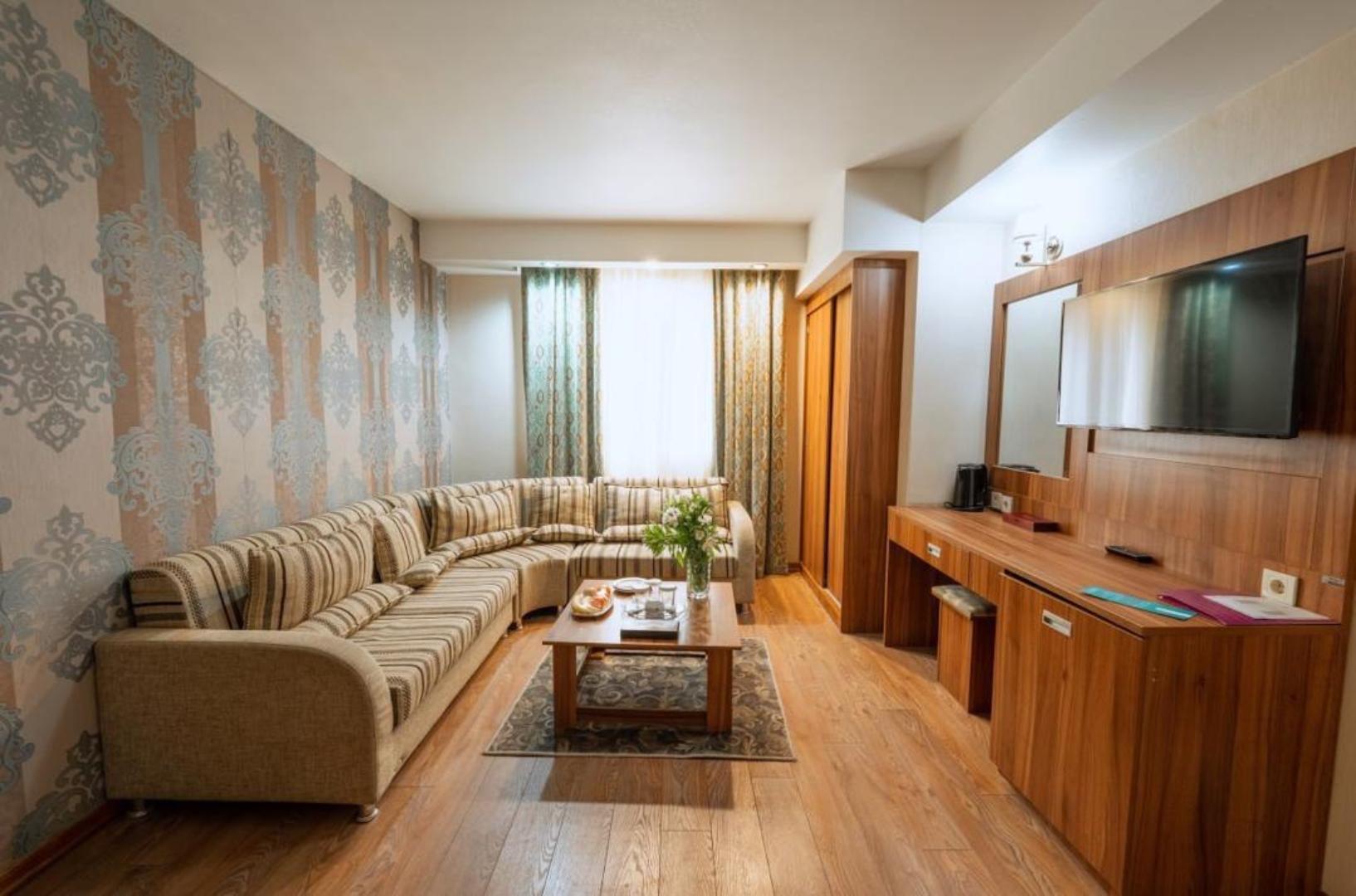 هتل پارسیان شیراز فضای داخلی سوئیت‌ها