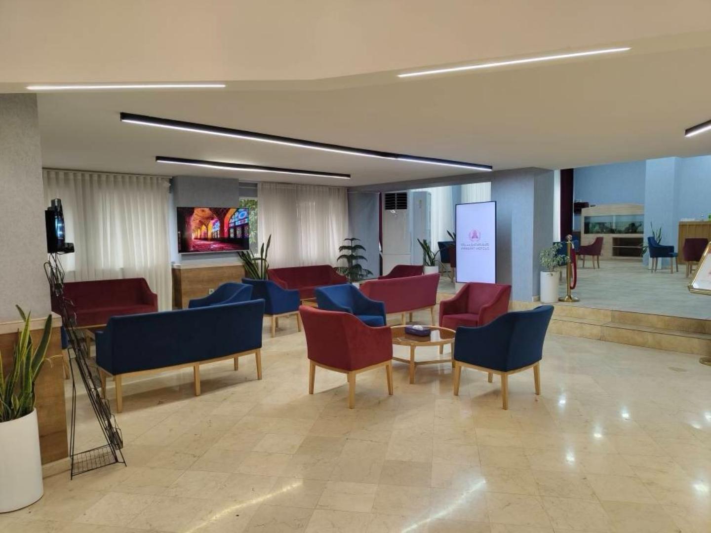 هتل پارسیان شیراز لابی