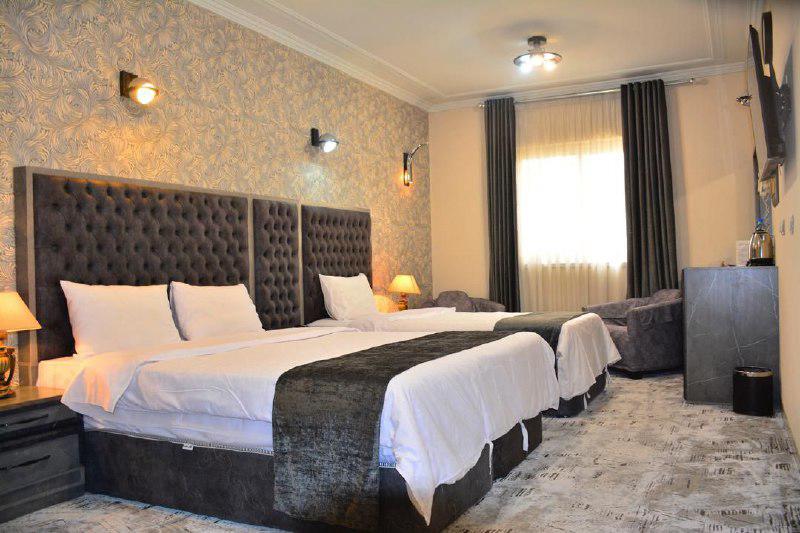 Persepolis Hotel