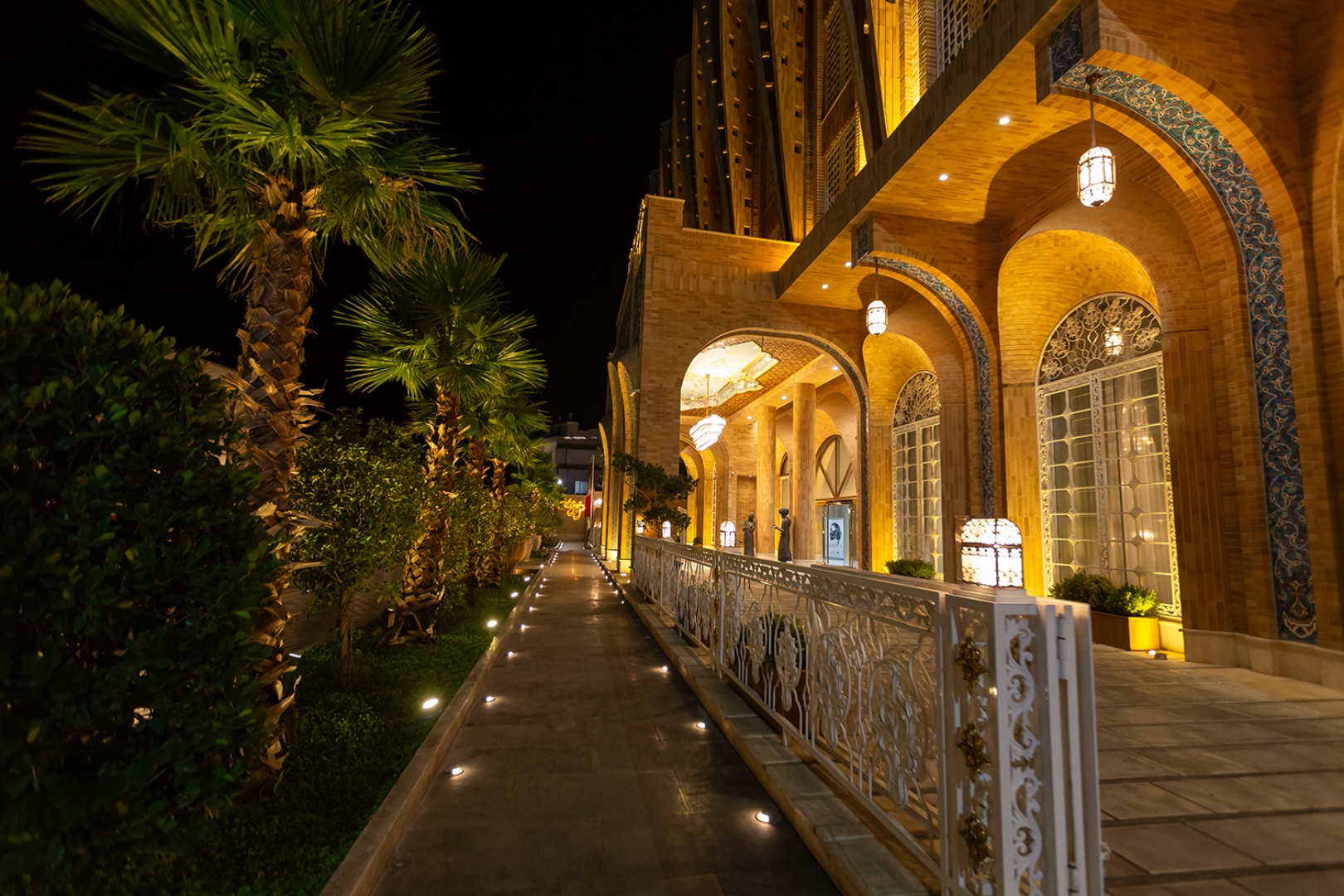 Majalel Chaharbagh, Isfahan