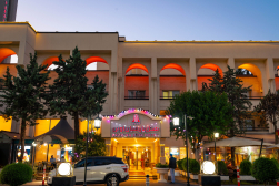 هتل پارسیان اوین تهران نمای بیرونی