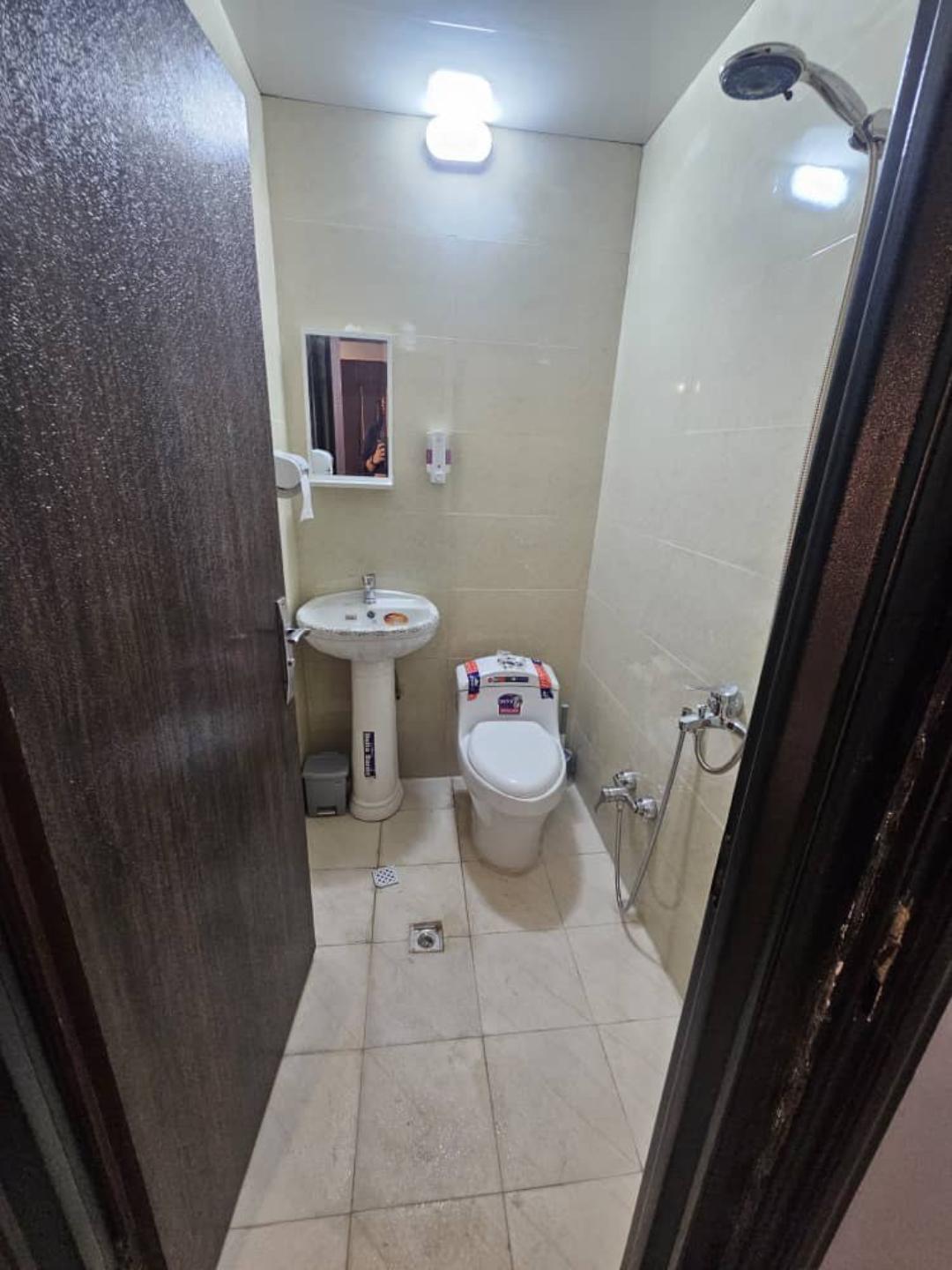Avin, Tehran