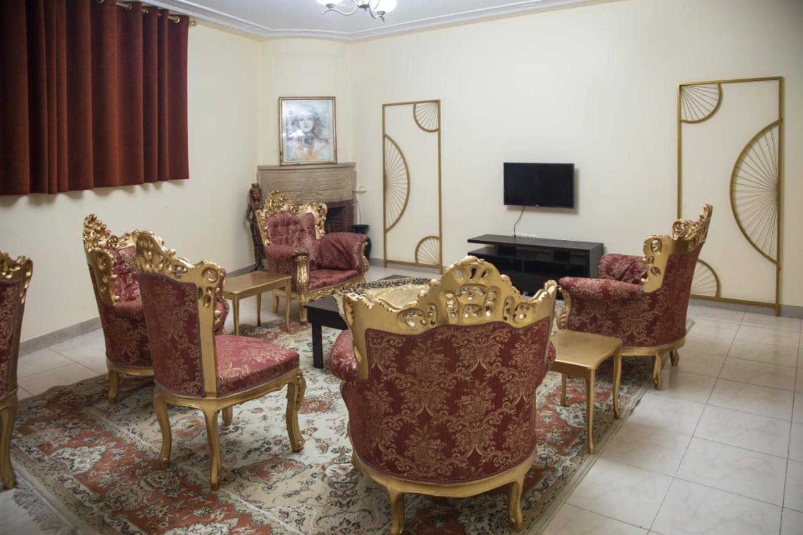 Noor, Shiraz