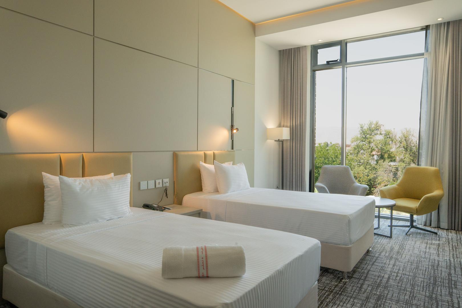 هتل رونیاس شیراز فضای داخلی اتاق‌ها