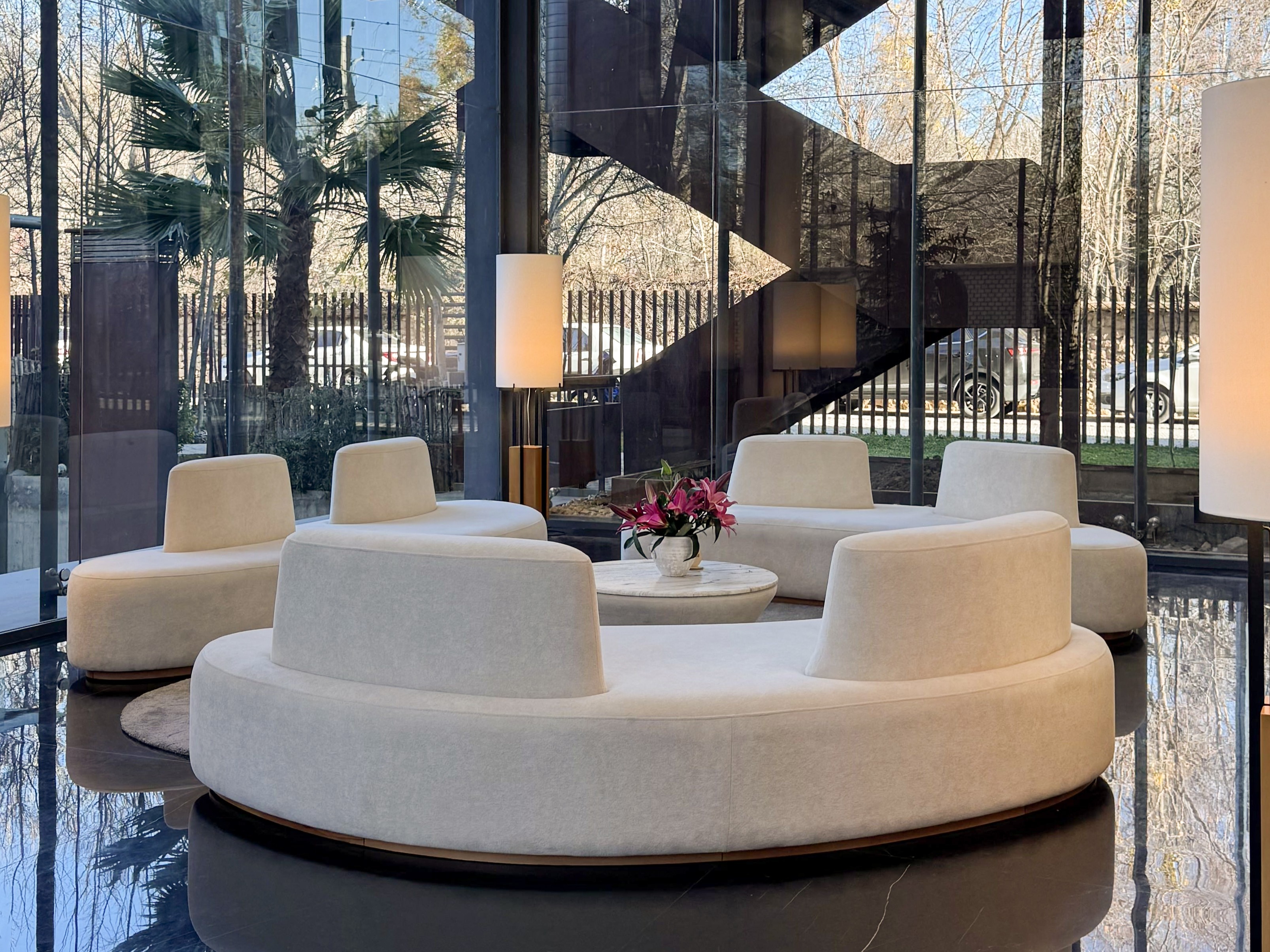 هتل رونیاس شیراز فضای داخلی هتل