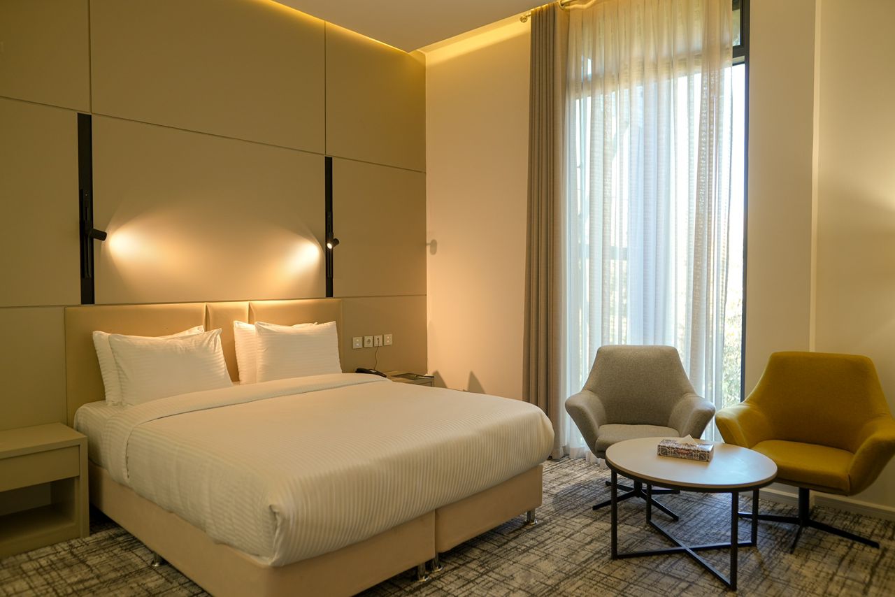 هتل رونیاس شیراز اتاق دو تخته دابل