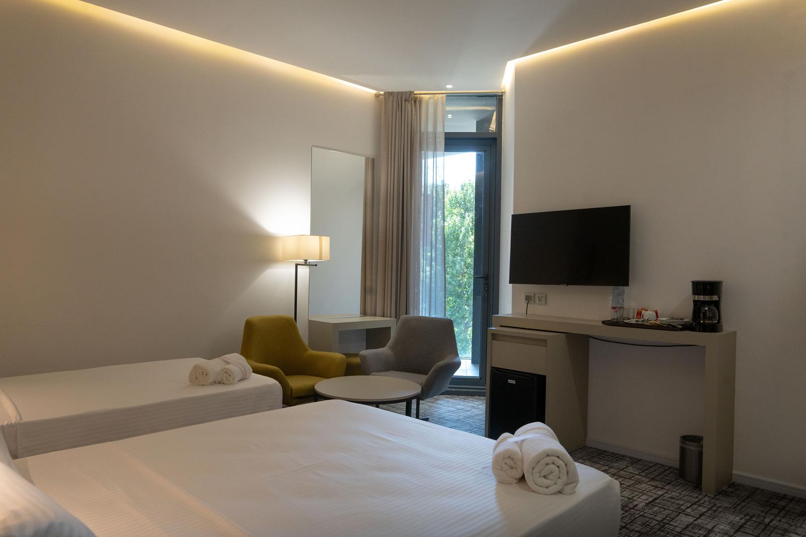 هتل رونیاس شیراز فضای داخلی اتاق‌ها