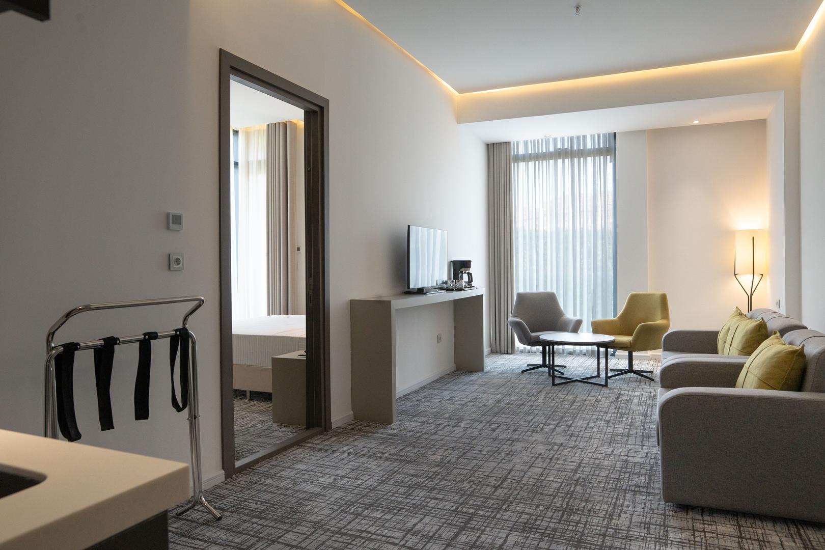 هتل رونیاس شیراز فضای داخلی اتاق‌ها