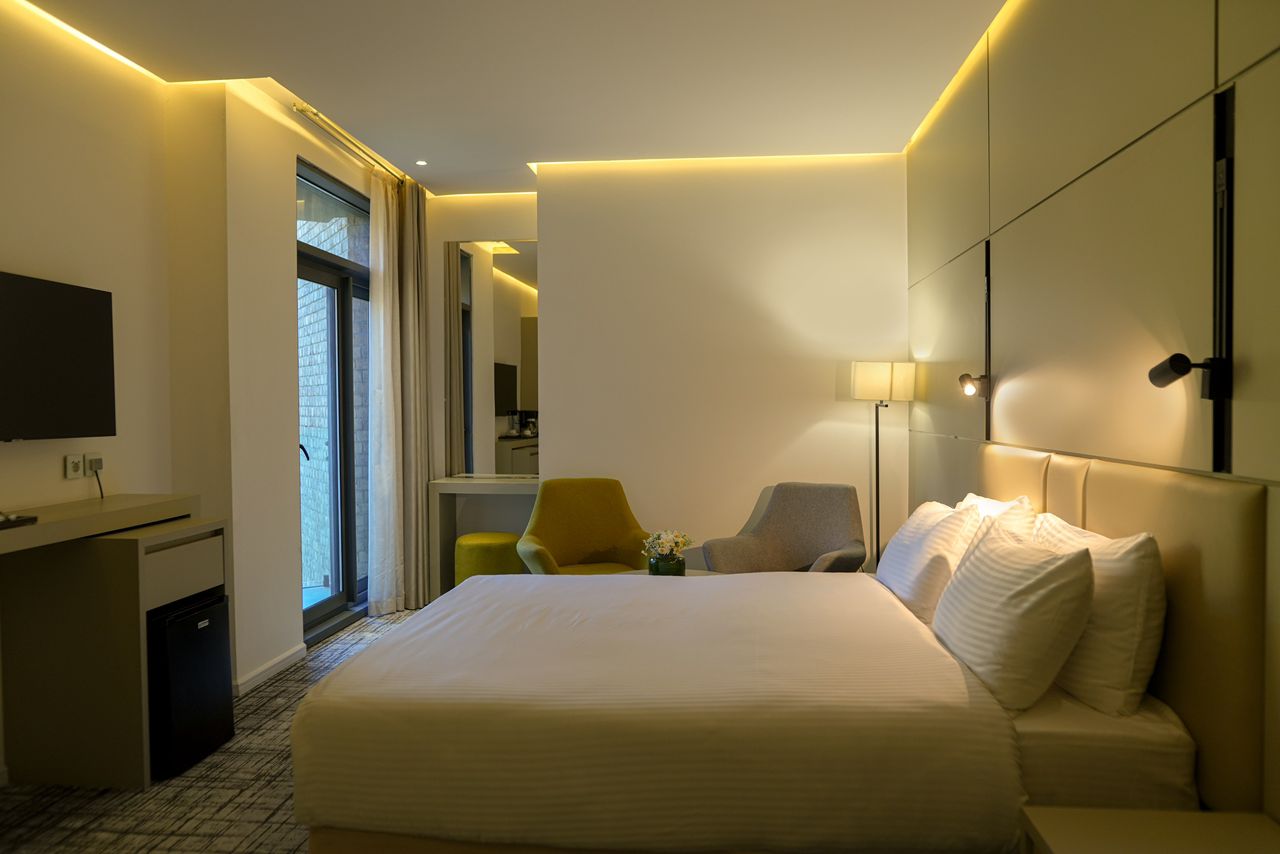 هتل رونیاس شیراز اتاق دو تخته رویال