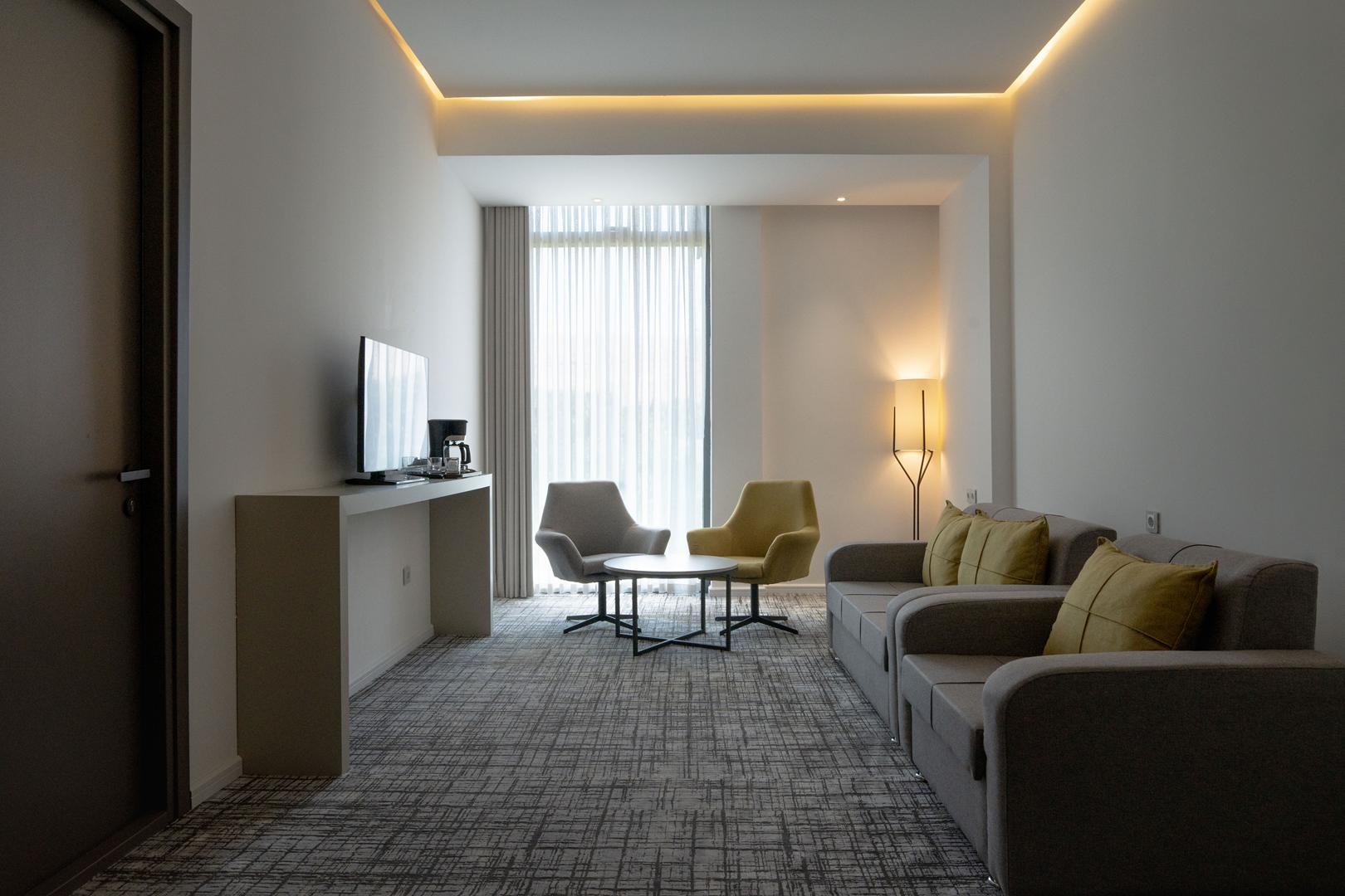 هتل رونیاس شیراز فضای داخلی اتاق‌ها