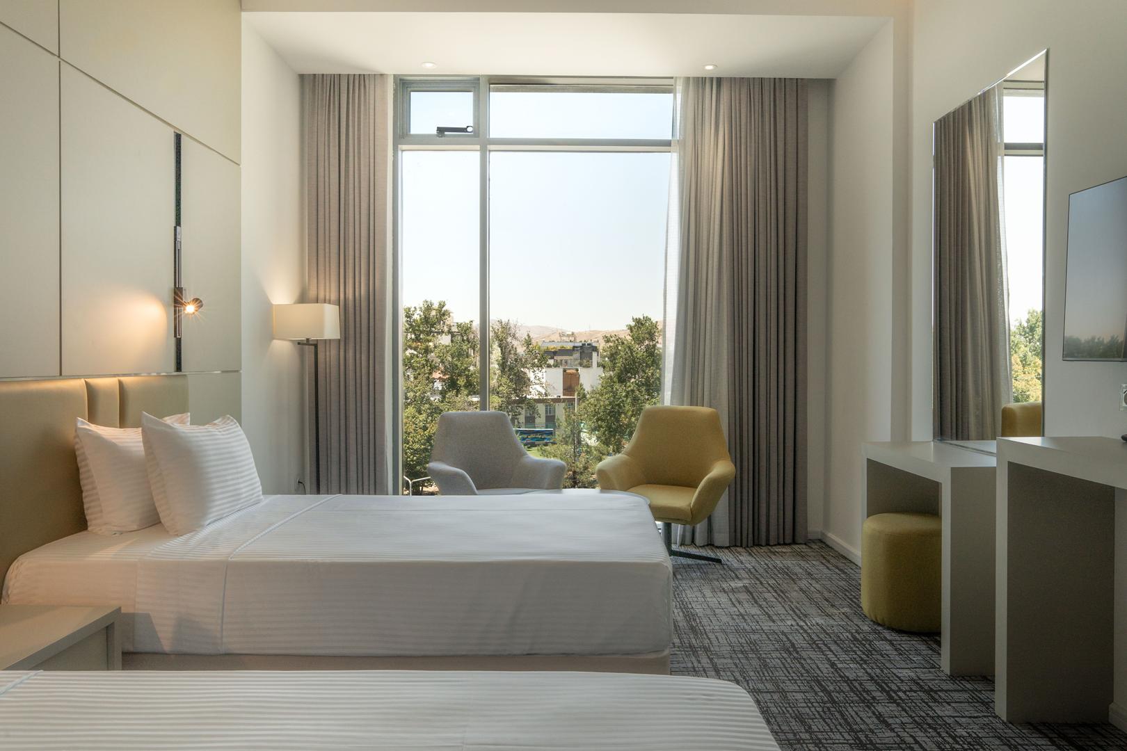 هتل رونیاس شیراز فضای داخلی اتاق‌ها