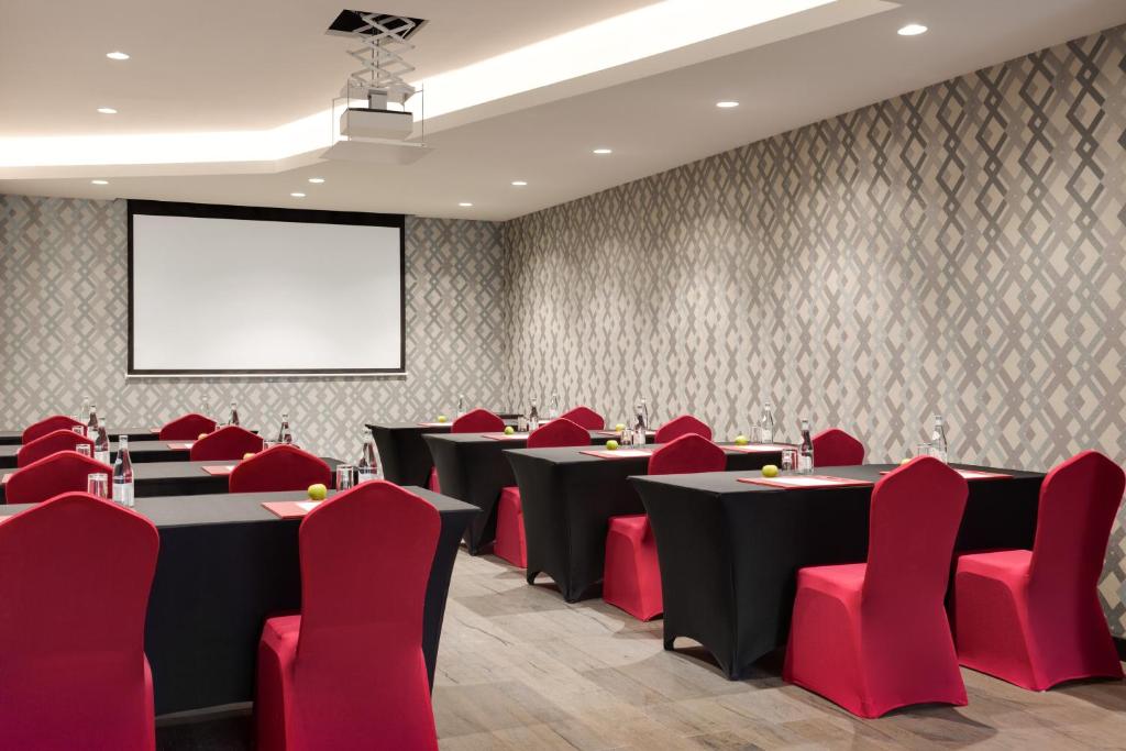 Ramada Muscat