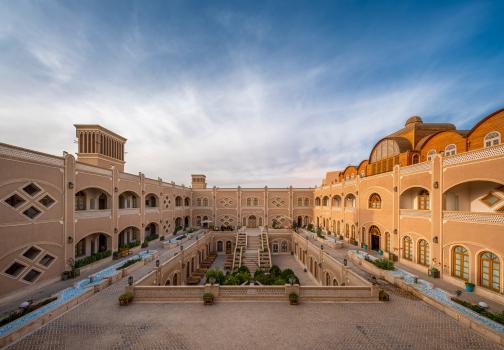 هتل داد یزد نمای بیرونی