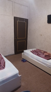 مهمانسرا پاییز اردبیل اتاق دو تخته با سرویس بهداشتی اختصاصی