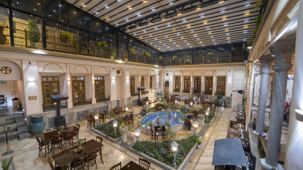 اقامتگاه سنتی عمارت شهسواران اصفهان فضای محوطه