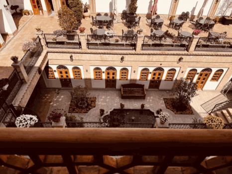 اقامتگاه سنتی سهروردی اصفهان فضای داخلی اقامتگاه